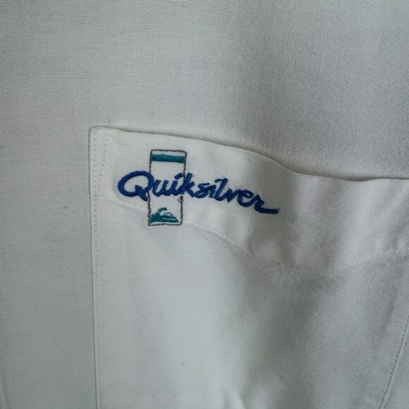 Vintage Quiksilver Button Down Shirt 90s Boxy Fit Embroidered Cotton Men’s XL - Picture 4 of 10